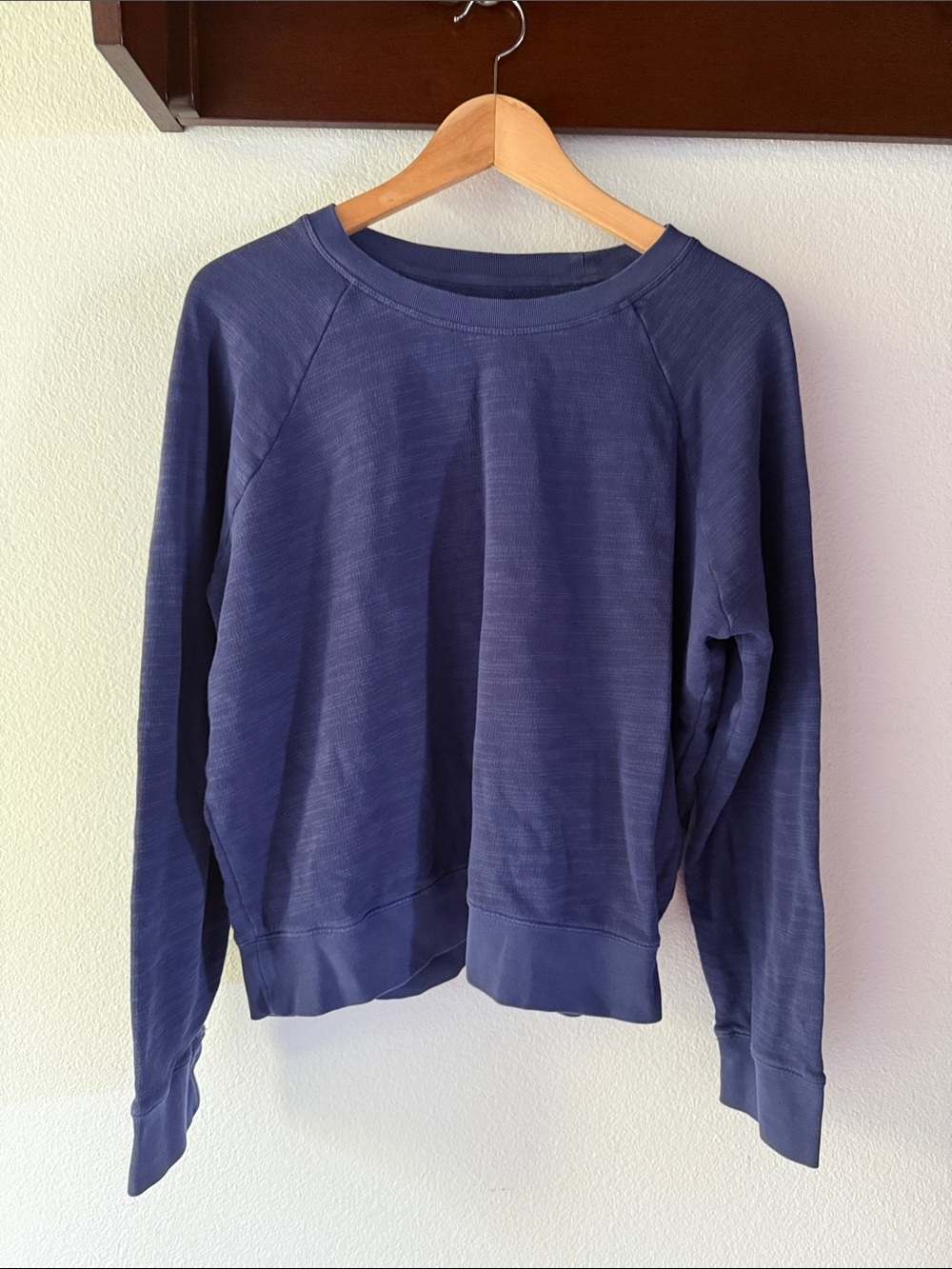J. Crew Vintage Fleece Raglan Navy Crewneck Sweatshirt, Size M, Relaxed Fit